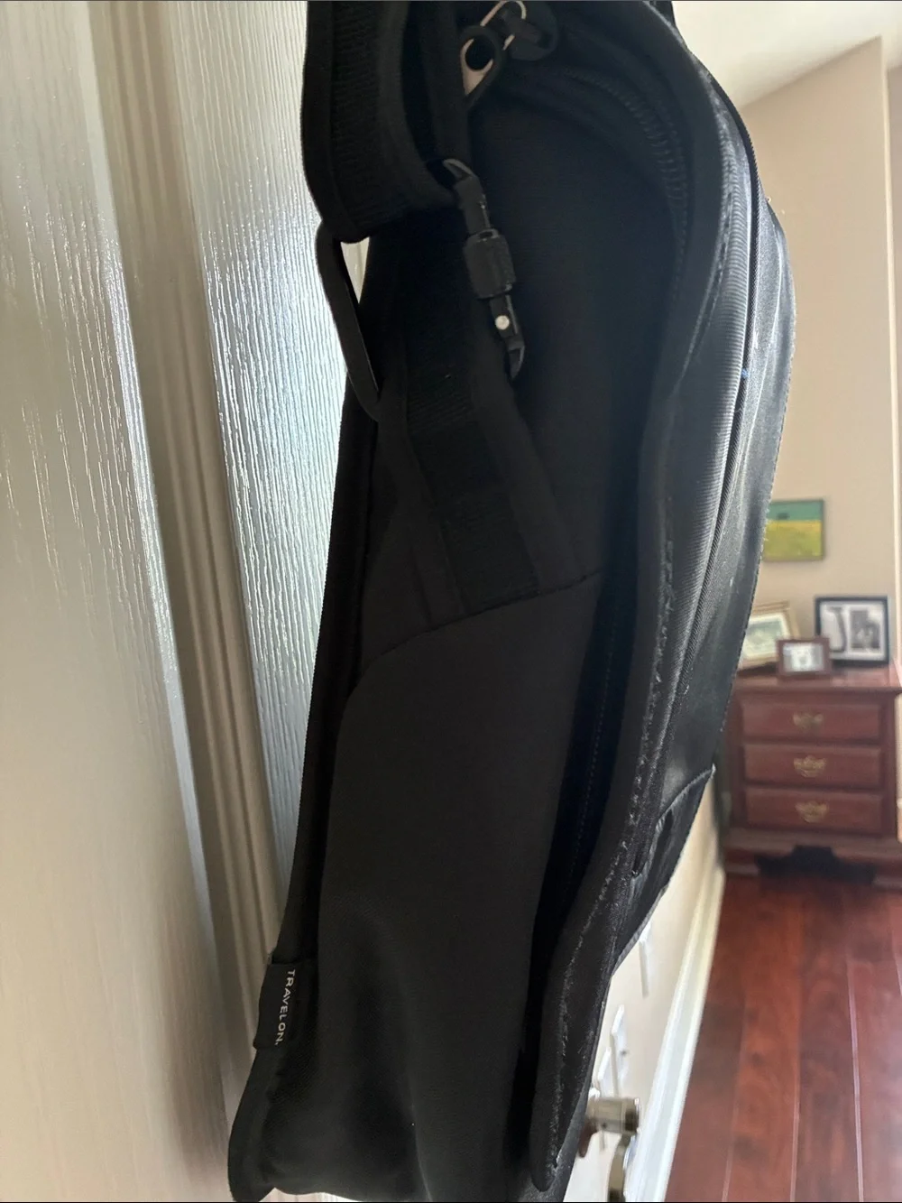 Travelon sleek antitheft